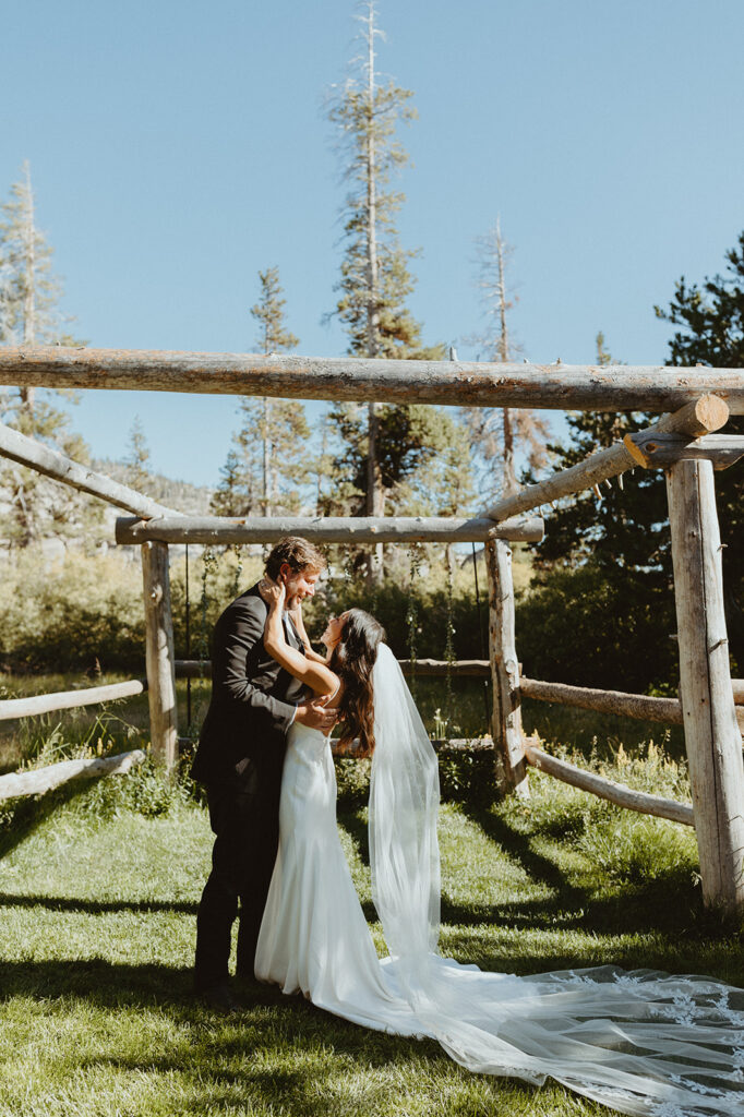 california woodsy wedding