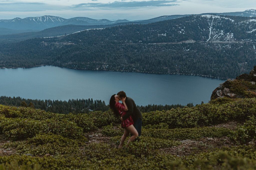 donner lookout engagement photos