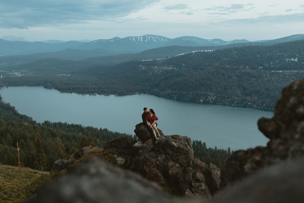 donner lookout engagement photos