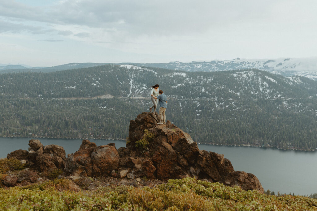 donner lookout engagement photos