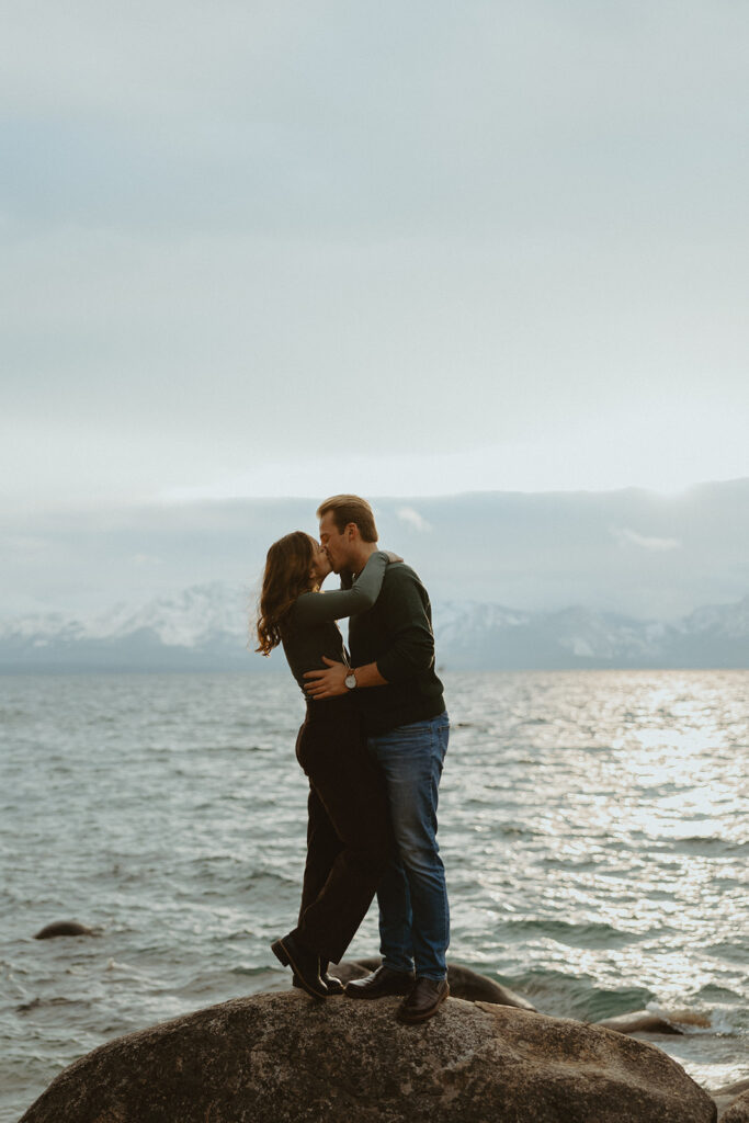 lake tahoe engagement photoshoot