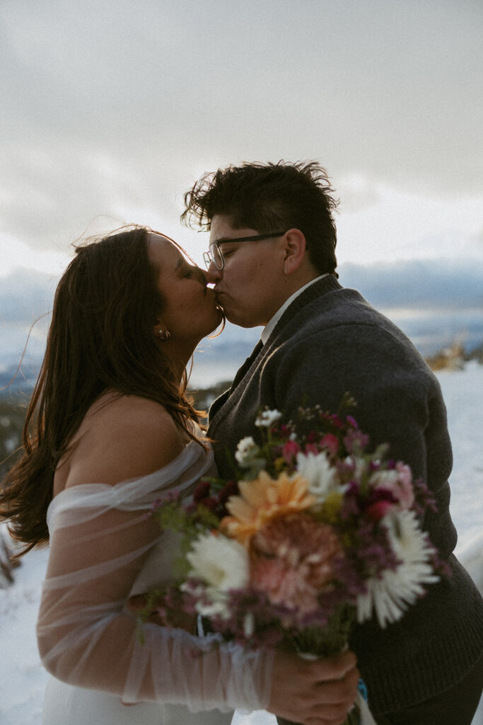 winter Lake Tahoe wedding